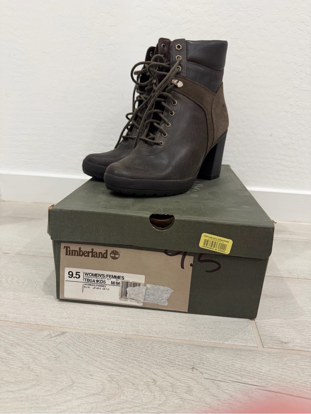 Timberland Women's Dark Brown Lace-Up Block Heel Ankle Boots